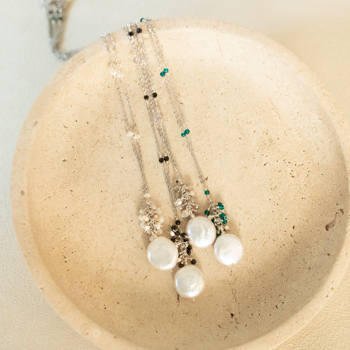 The Marea Pendant